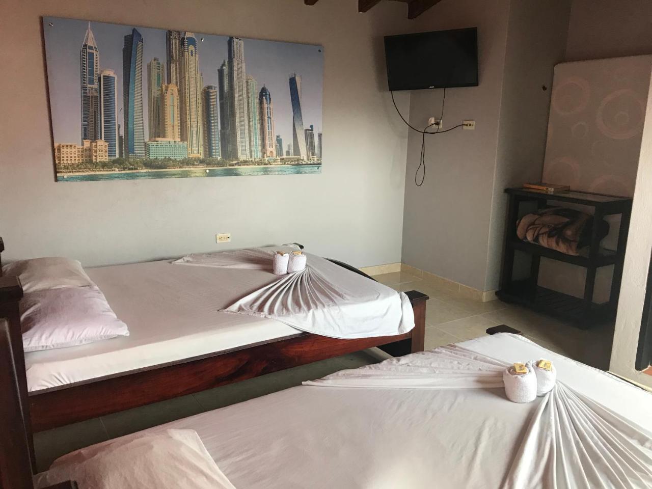 Hotel Calipso มารินิยา ภายนอก รูปภาพ