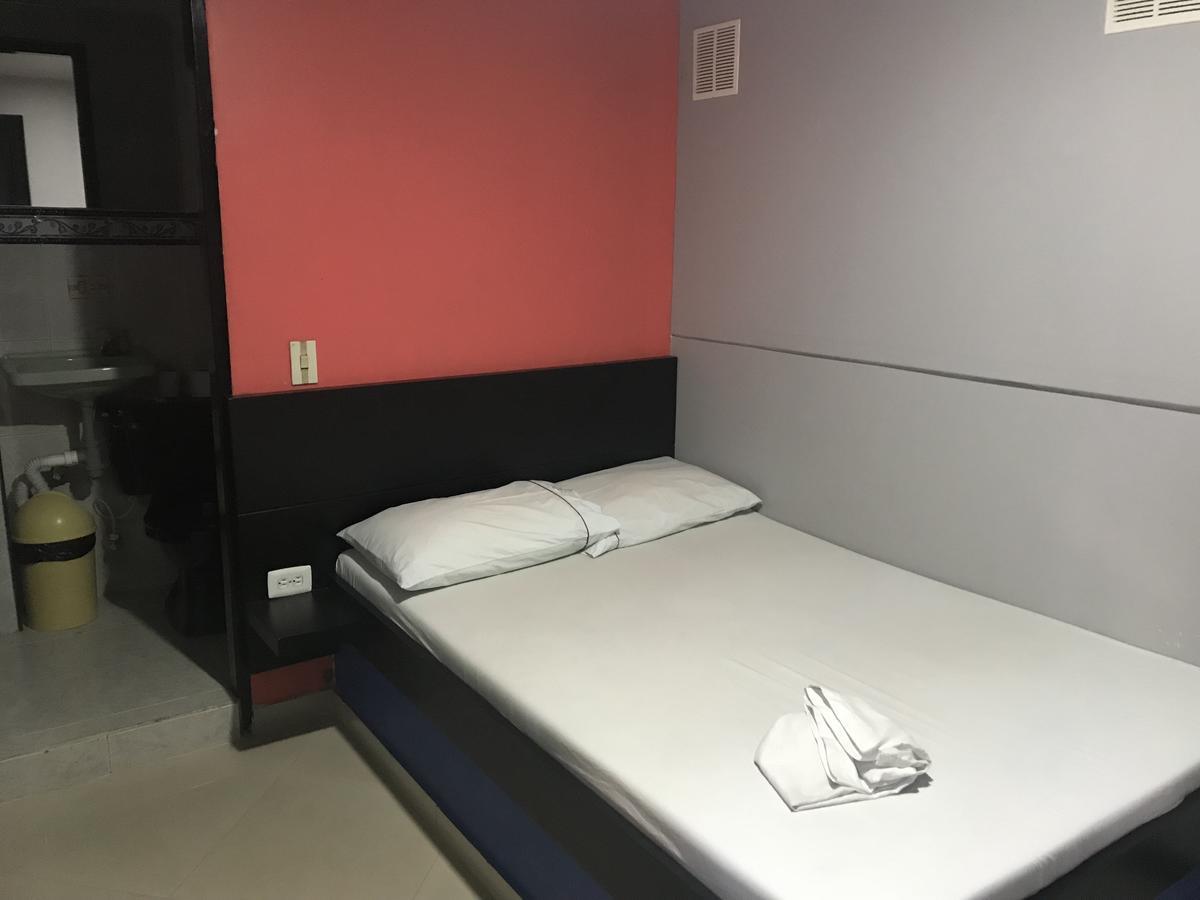 Hotel Calipso มารินิยา ภายนอก รูปภาพ